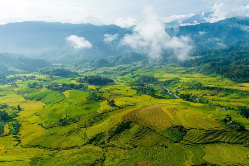 Tam Coc – eco and cultural experiences in Northern Vietnam