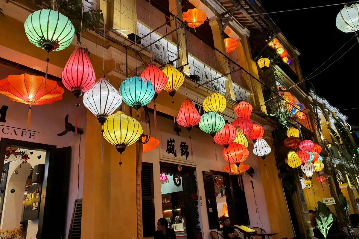 Hoi An lantern street at night