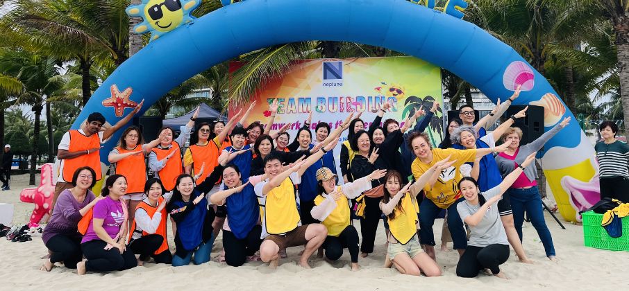 Singapore and Malaysia group program in Vietnam — managed by Dong DMC