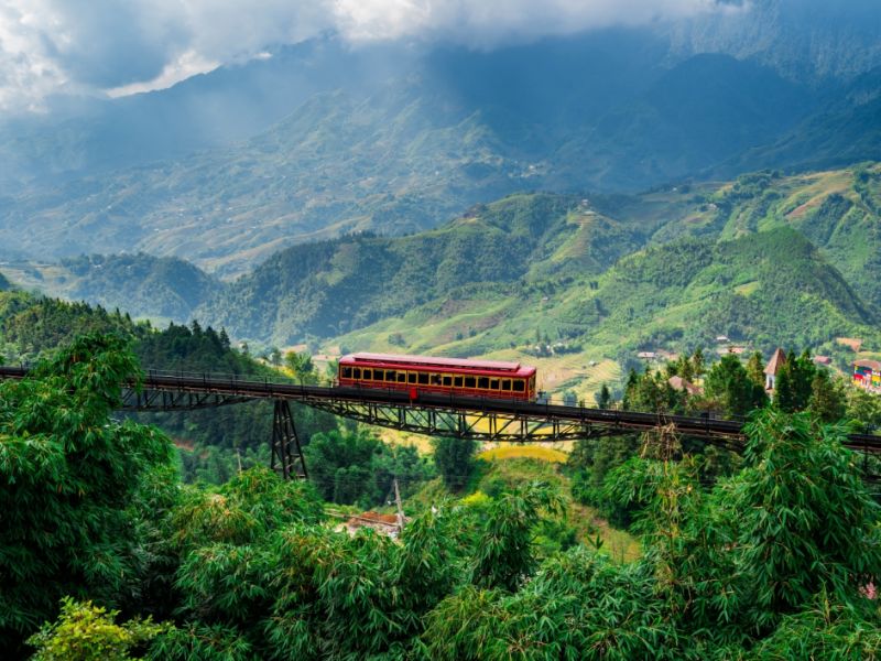 North Vietnam luxury travel program