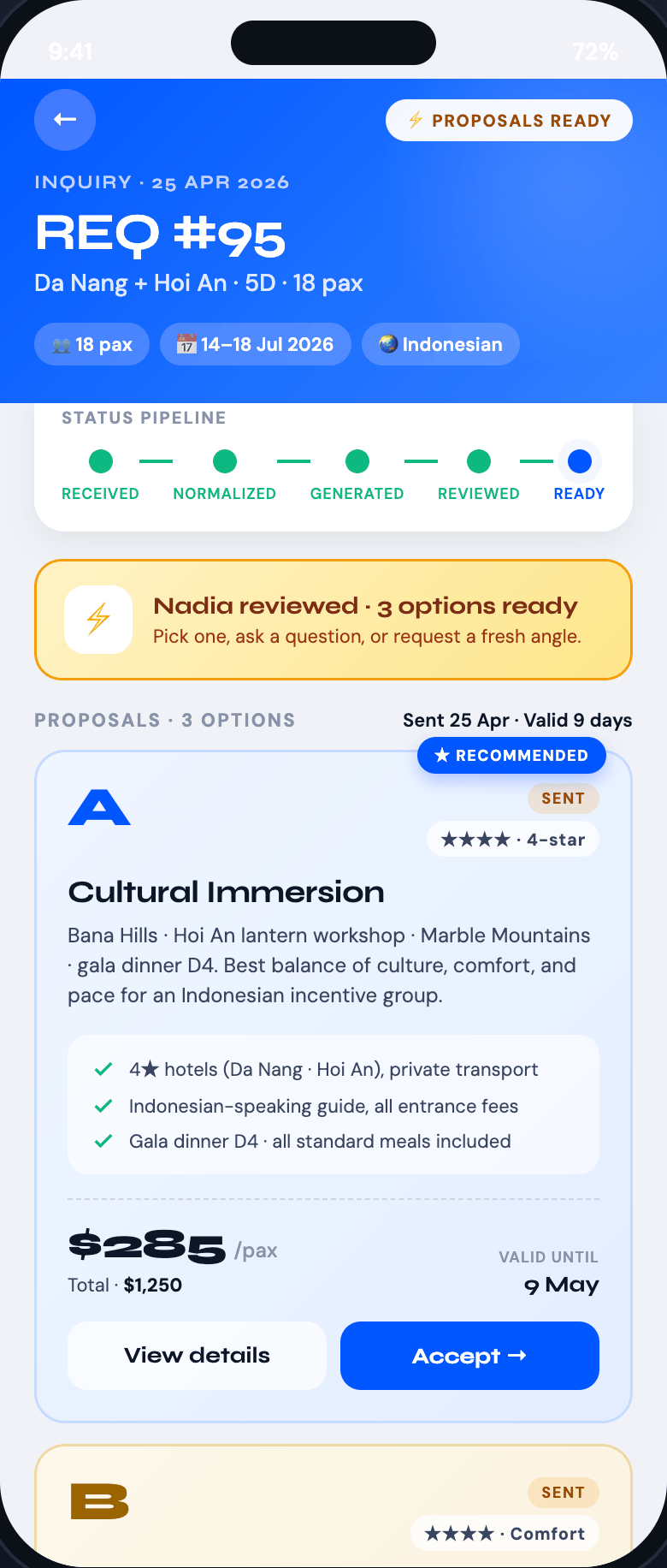 Màn hình chi tiết yêu cầu Dong DMC Agent App với ba phương án báo giá xếp dọc — Phương án A nền xanh đánh dấu Đề xuất, Phương án B nền kem, Phương án C nền hổ phách, mỗi phương án có giá và nút Xác nhận