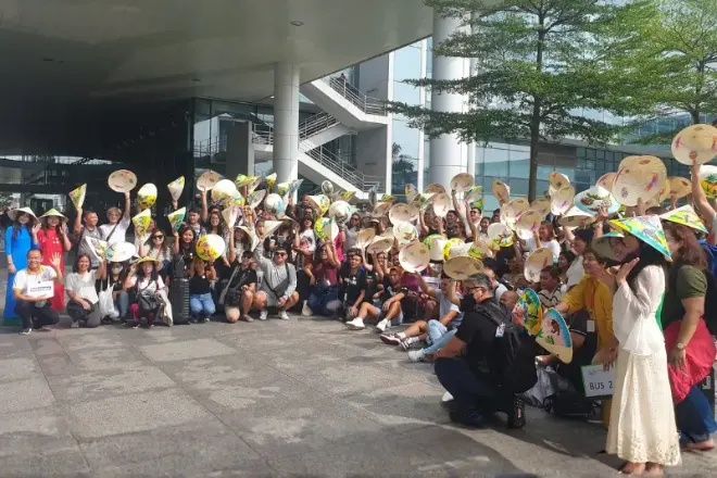 Airport welcome in Hanoi for an incentive group