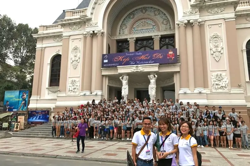 DTI1 - Saigon Incentive Tour - Gala night with Free Flow Beer